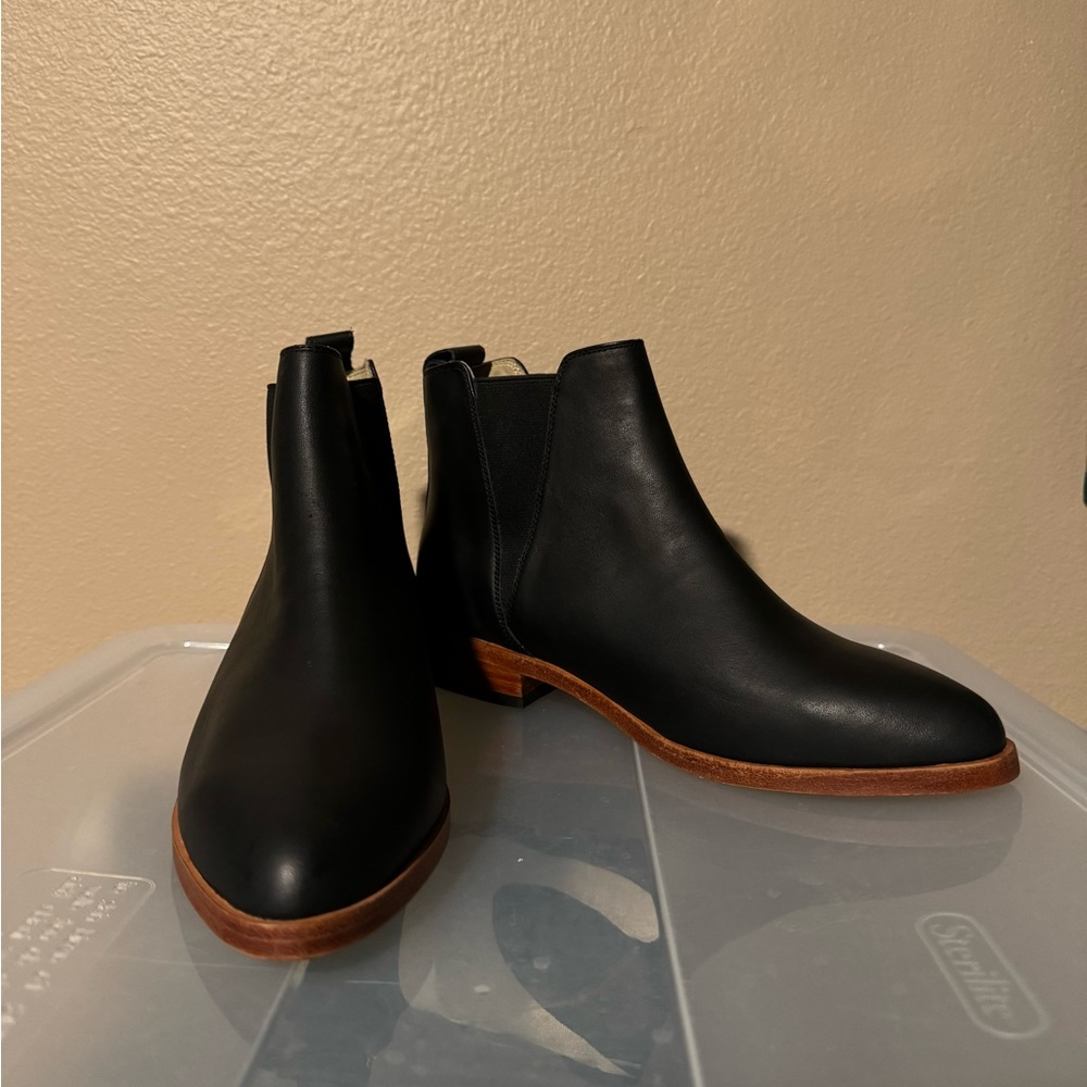 Nisolo classic Chelsea boot size 7 black